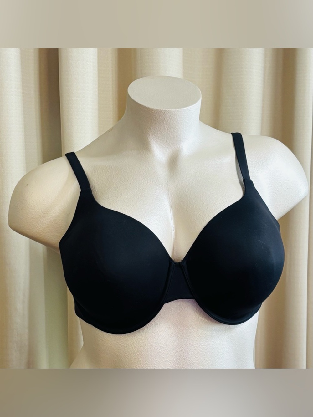 SKIMS underwire black Bra